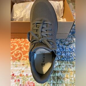 New in Box Kizik Lima Shoes